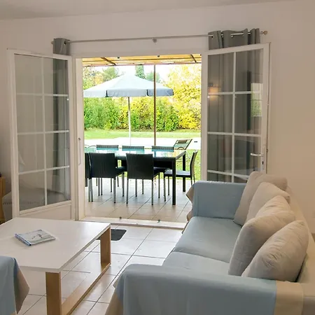 Provencal Villa On The Luberon Surroundings *