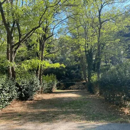 Provencal Villa On The Luberon Surroundings *